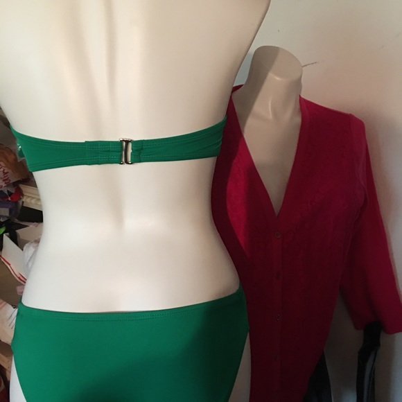 🌹Super cute bikini top -bottom NWT Gorgeous Green - Picture 5 of 5